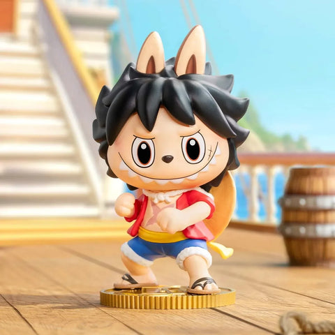 בובת לבובו One Piece – POP MART Labubu × The Monsters Blind Box
