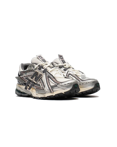 New Balance 1906A SILVER METALLIC CASTLEROCK